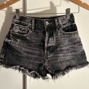 Women’s juniors Pacsun acid washed black jeans shorts size 24 button fly